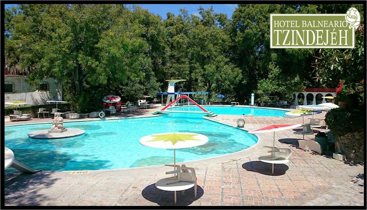 Hotel Balneario Tzindejeh Tasquillo エクステリア 写真
